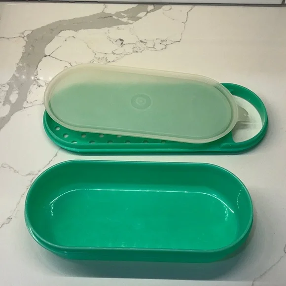 Vintage Tupperware Jadeite Green Grater and Container and Lid - Picture 4 of 11